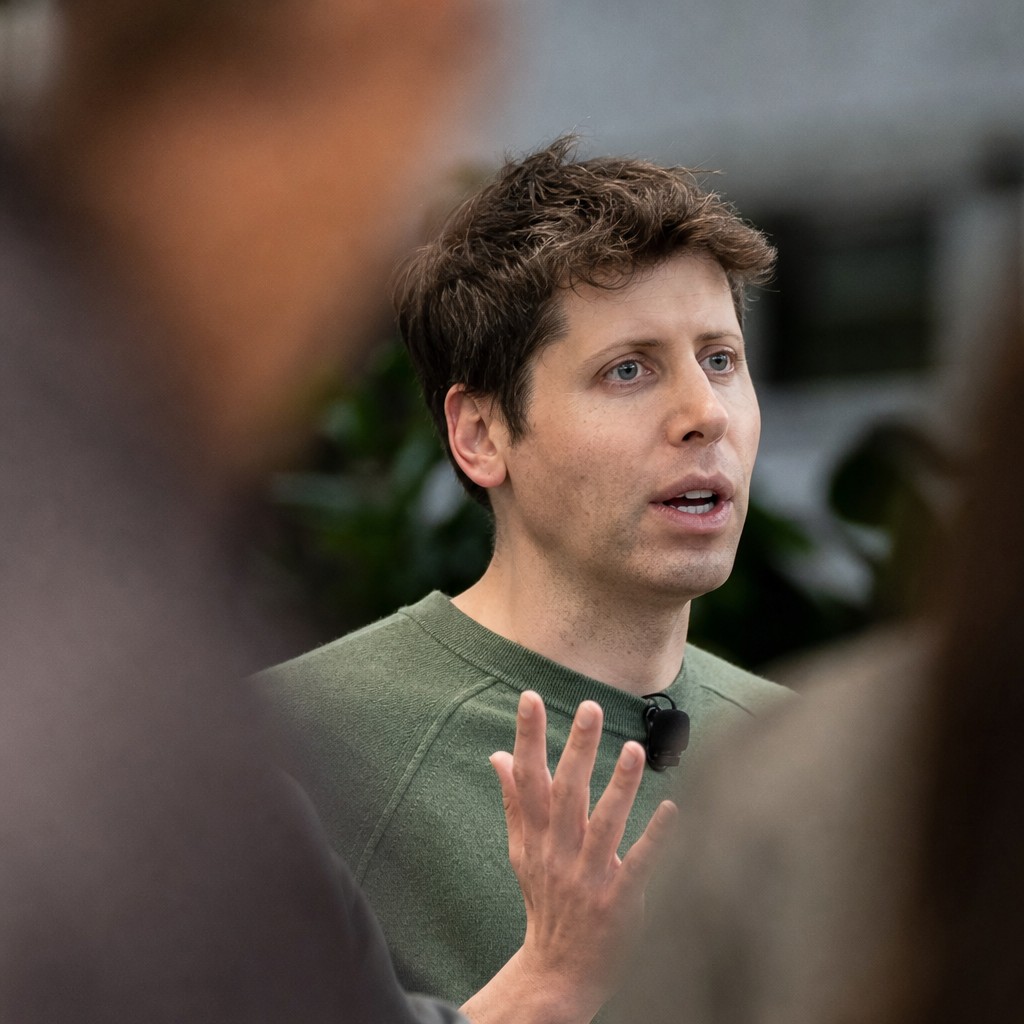 Foto del artículo: Guadagnino rueda una gran película sobre OpenAI: Andrew Garfield interpreta a Sam Altman