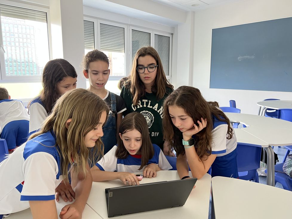 Las soluciones de Edelvives con inteligencia artificial ofrecen innovacion educativa