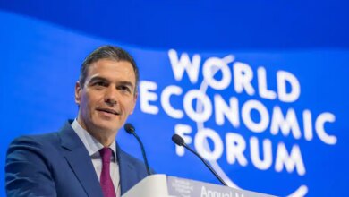 Sanchez advierte en Davos sobre distopia por cambio climatico IA